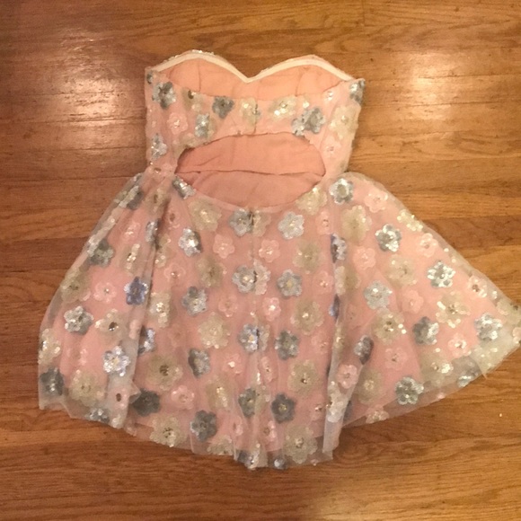 Nasty Gal pink dress worn once! - Picture 3 of 3